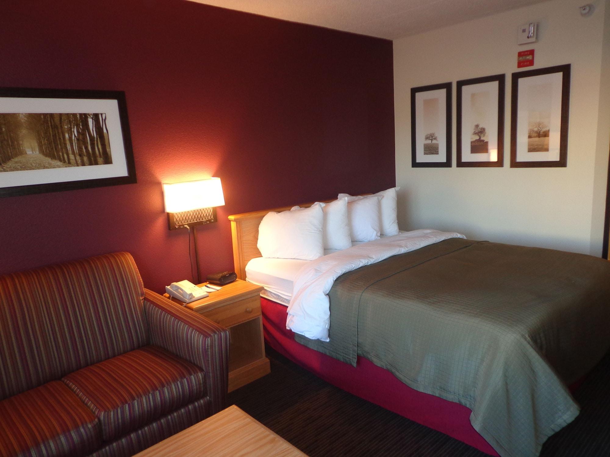 Americinn By Wyndham Hotel