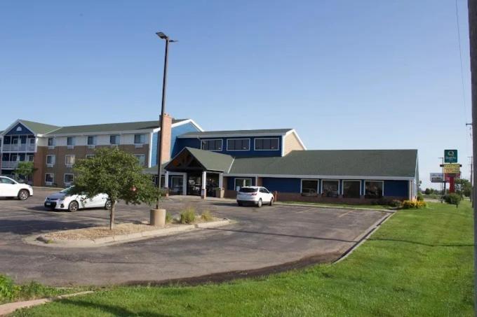 Hotel Americinn By Wyndham Kearney