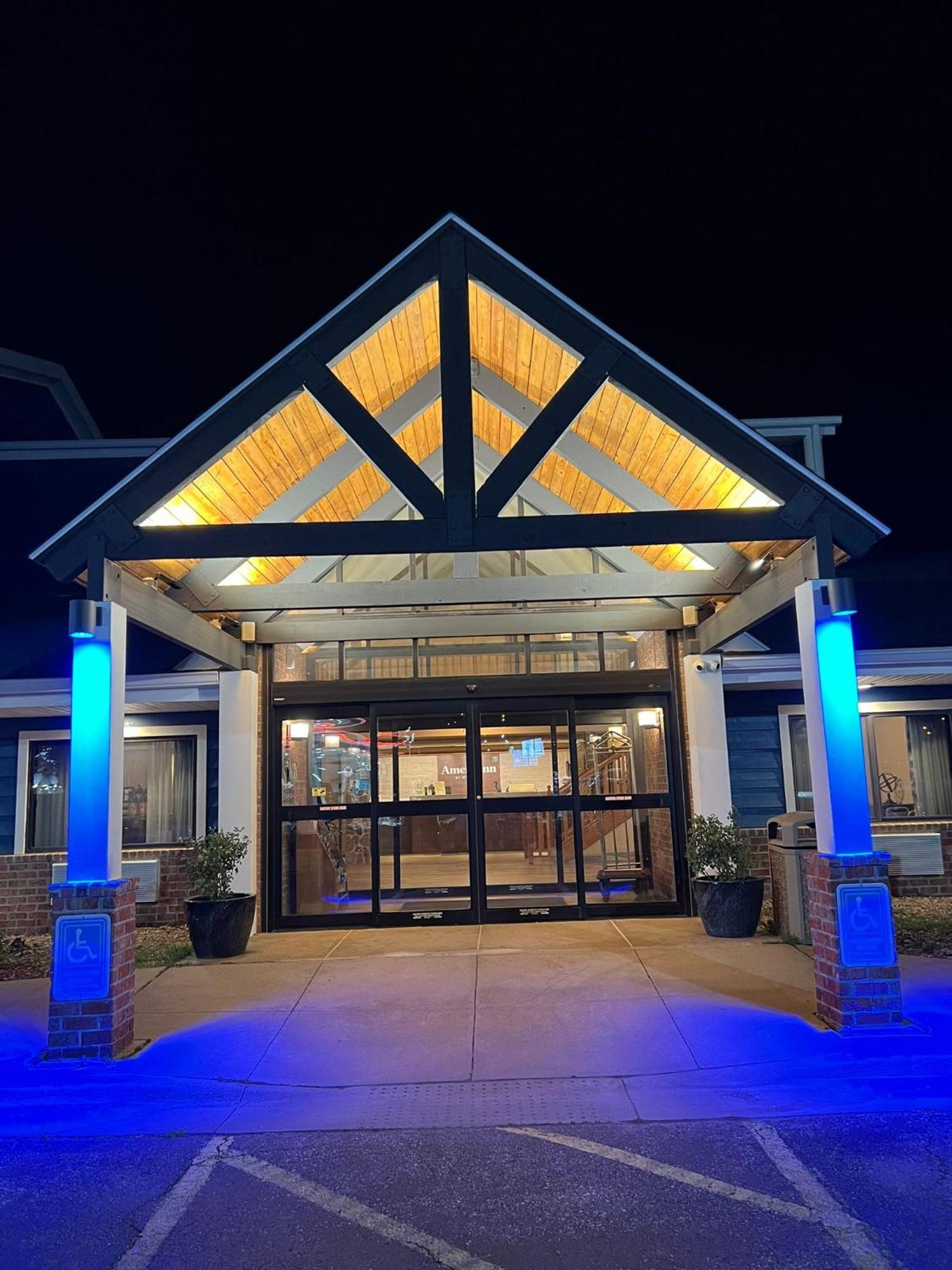 Hotel Americinn By Wyndham 3*