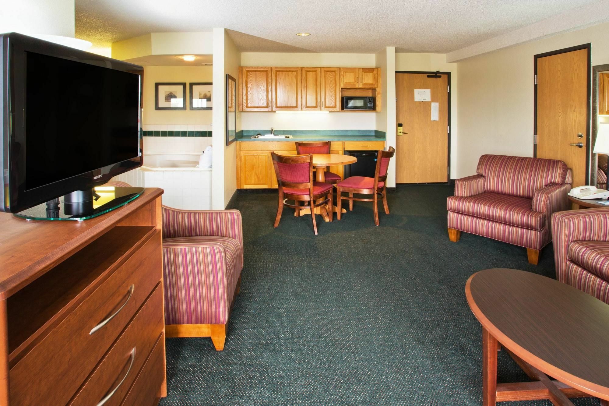 Hotel Americinn By Wyndham Kearney